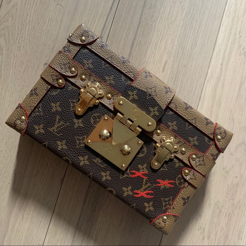 AUTHENTIC🤍✨ Louis Vuitton monogram petite Malle
